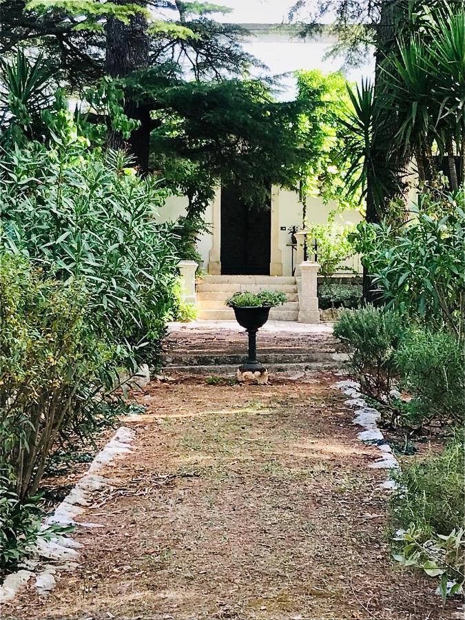 Masseria Trulli&Stelle B&B Noci Esterno foto